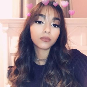 Meet your Posher, Anais